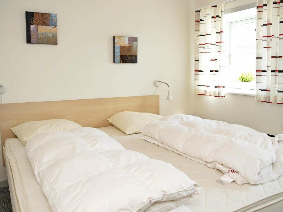 6 Person Holiday Home In Hejls Eksteriør billede