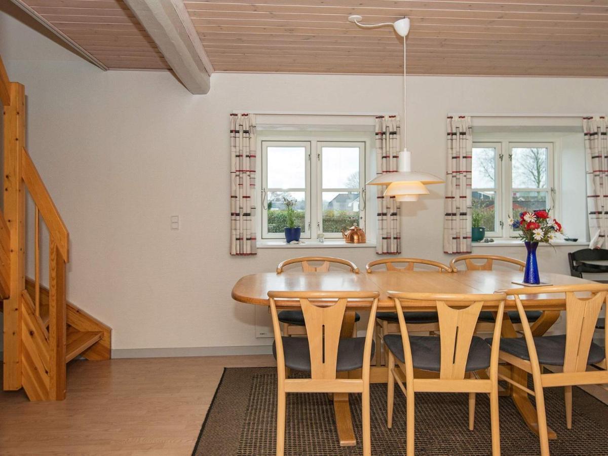 6 Person Holiday Home In Hejls Eksteriør billede