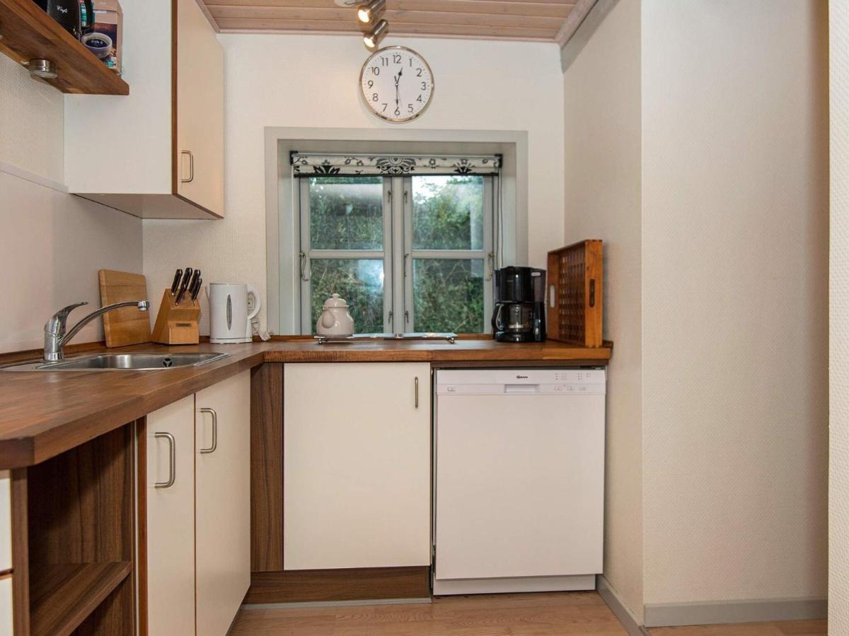 6 Person Holiday Home In Hejls Eksteriør billede
